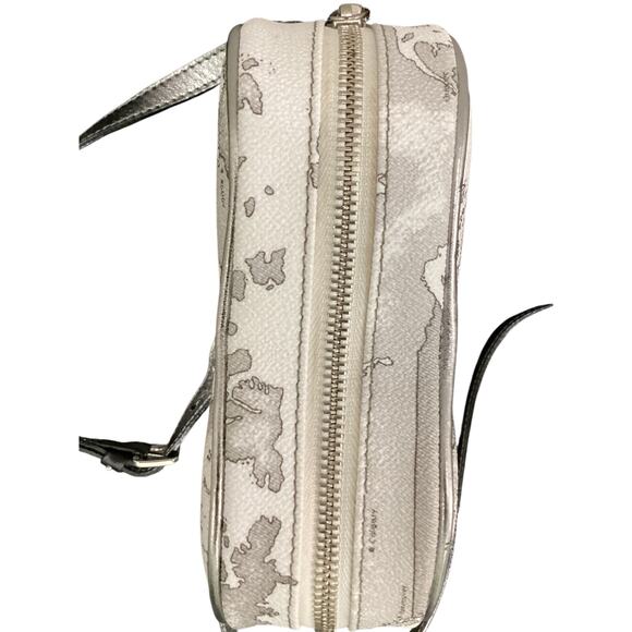 Alviero Martini Bag Women’s 1 Size Heart Shape Crossbody Leather World Map White - Picture 6 of 10